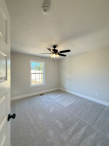 607 Shadow Dr, Shelbyville, TN 37160