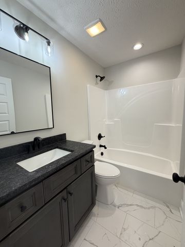 607 Shadow Dr, Shelbyville, TN 37160