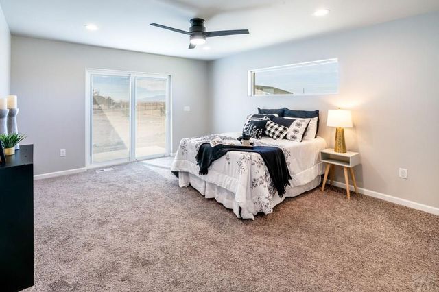 1758 N Billy The Kid Lane, Pueblo West, CO 81007