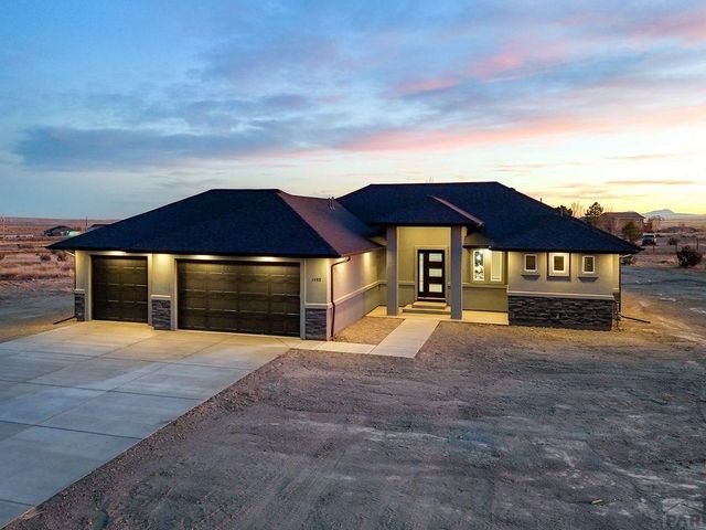 1758 N Billy The Kid Lane, Pueblo West, CO 81007