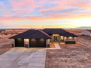 1758 N Billy The Kid Lane, Pueblo West, CO 81007