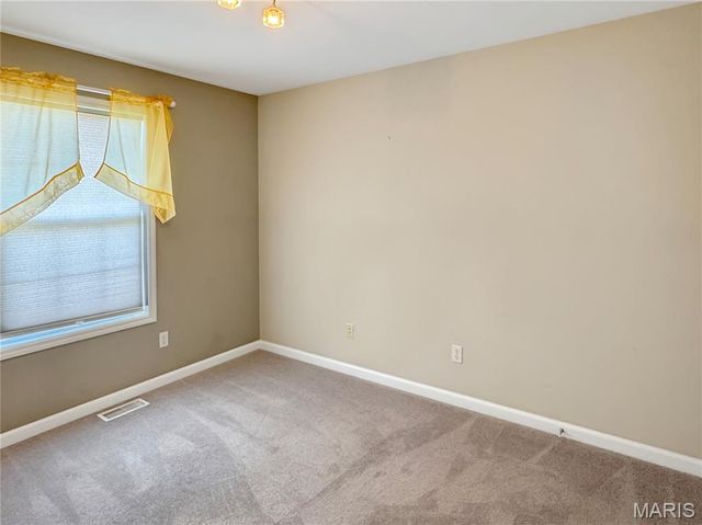 2005 Jessica Hills Court, Washington, MO 63090