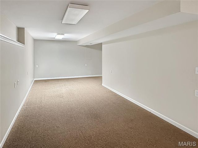 2005 Jessica Hills Court, Washington, MO 63090