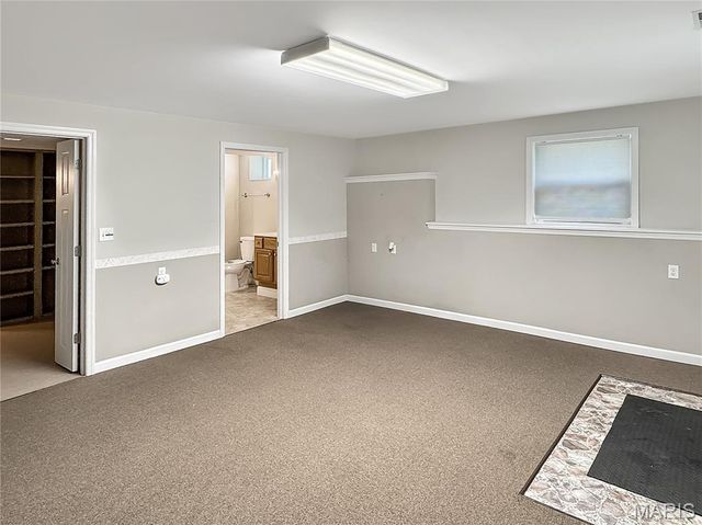 2005 Jessica Hills Court, Washington, MO 63090