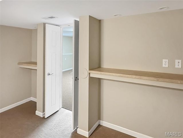 2005 Jessica Hills Court, Washington, MO 63090