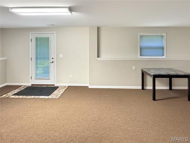 2005 Jessica Hills Court, Washington, MO 63090