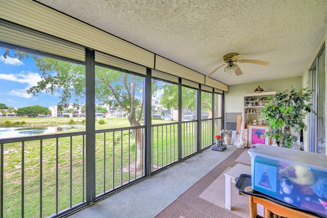 363 N Rock Island Road 205, Margate, FL 33063