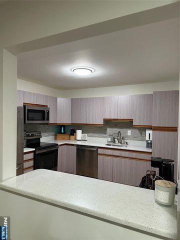 758 Charles Court 6107, Fort Lee, NJ 07024