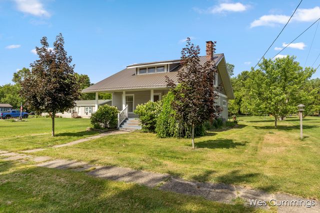 6475 N Lumberjack Road, Riverdale, MI 48877