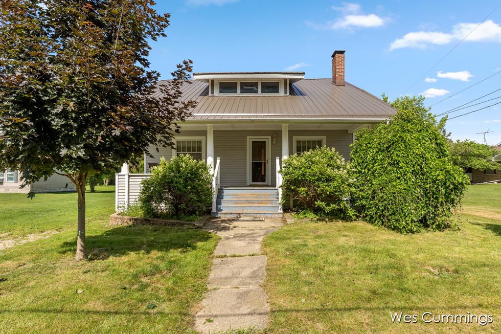 6475 N Lumberjack Road, Riverdale, MI 48877