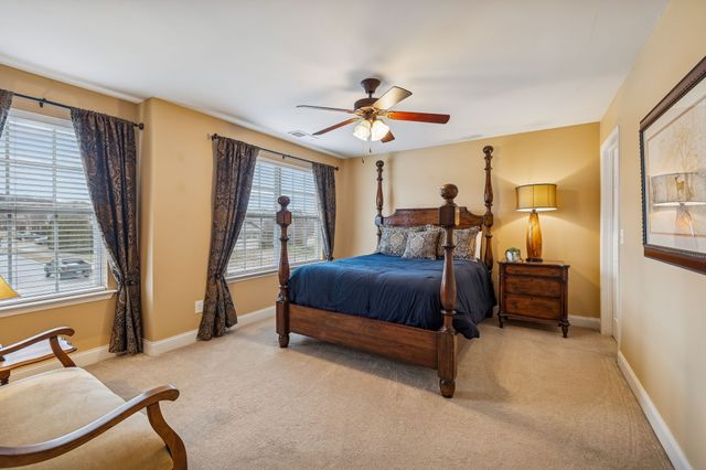 312 Meandering Dr, Lebanon, TN 37090