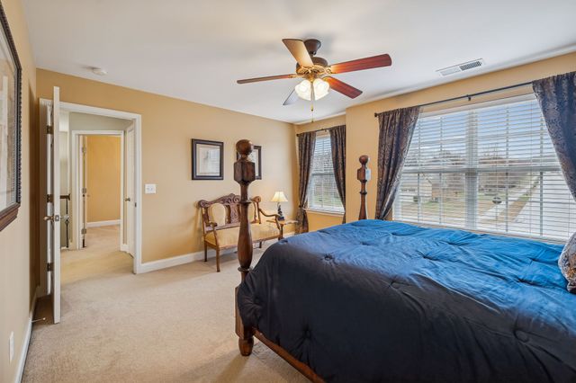 312 Meandering Dr, Lebanon, TN 37090