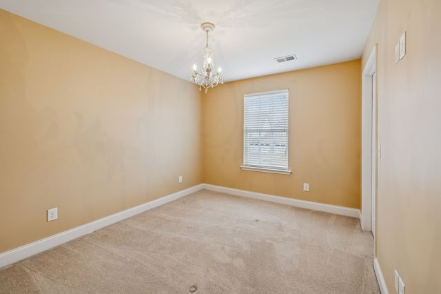 312 Meandering Dr, Lebanon, TN 37090