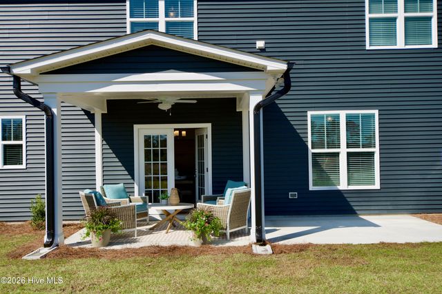 1059 Lexington Avenue NE, Leland, NC 28451