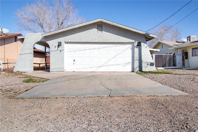 1955 Motor Avenue, Kingman, AZ 86401