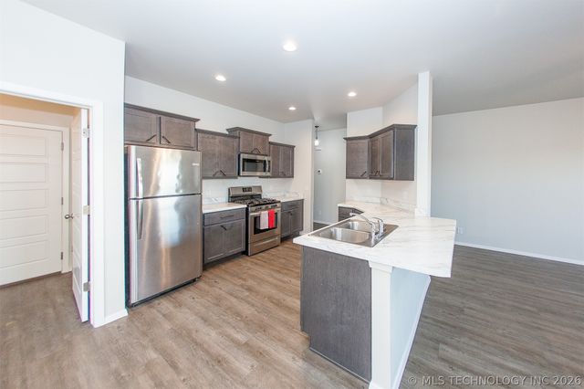 14129 N 74th East Avenue, Collinsville, OK 74021