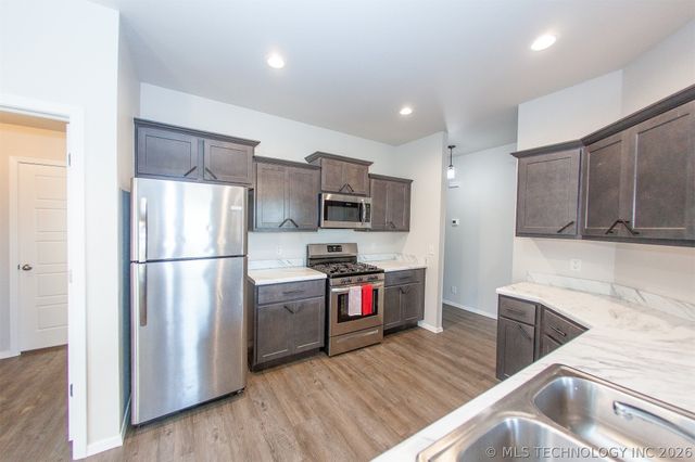 14129 N 74th East Avenue, Collinsville, OK 74021