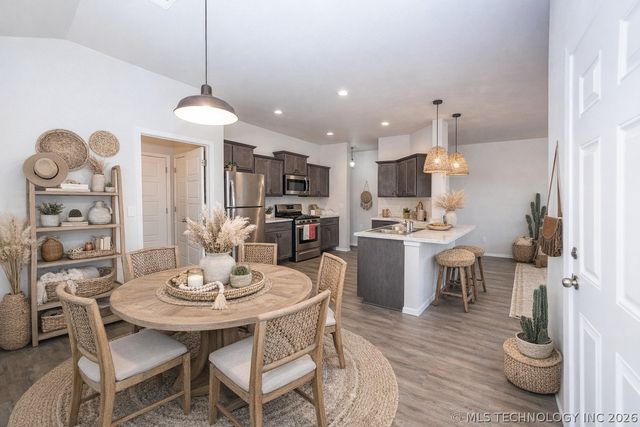 14129 N 74th East Avenue, Collinsville, OK 74021