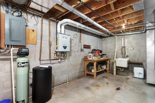 410 Saddle Ridge, Portage, WI 53901