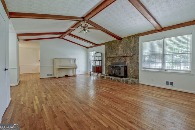 110 Silver Leaf Drive, Fayetteville, GA 30214