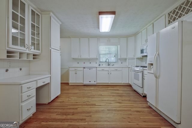 110 Silver Leaf Drive, Fayetteville, GA 30214