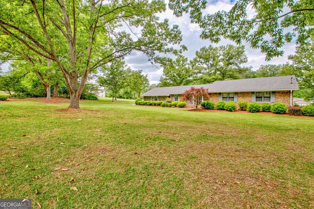 110 Silver Leaf Drive, Fayetteville, GA 30214