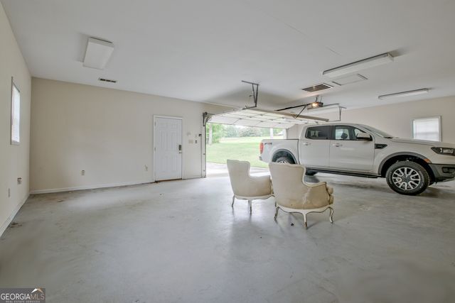 110 Silver Leaf Drive, Fayetteville, GA 30214
