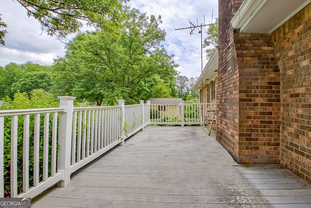 110 Silver Leaf Drive, Fayetteville, GA 30214