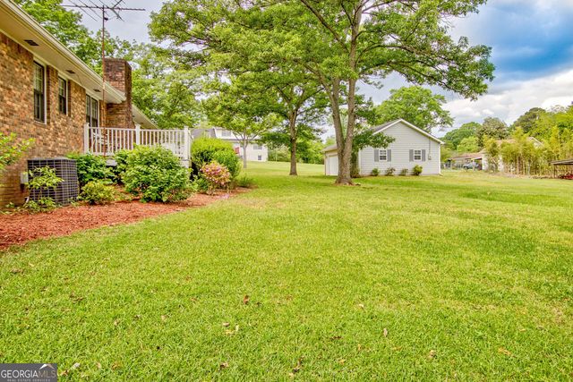 110 Silver Leaf Drive, Fayetteville, GA 30214