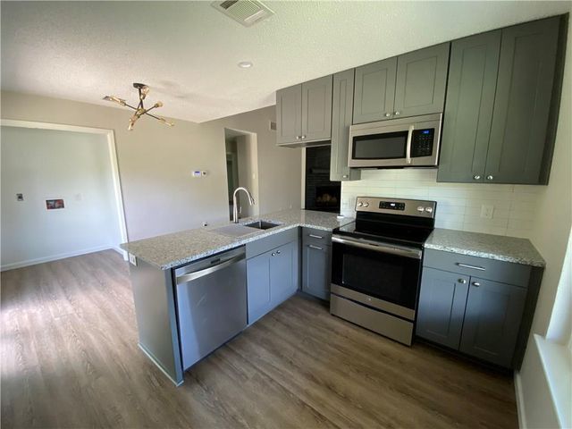 1715 Shadowview DR B, Austin, TX 78758