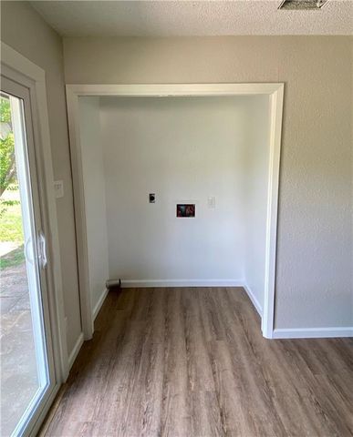 1715 Shadowview DR B, Austin, TX 78758