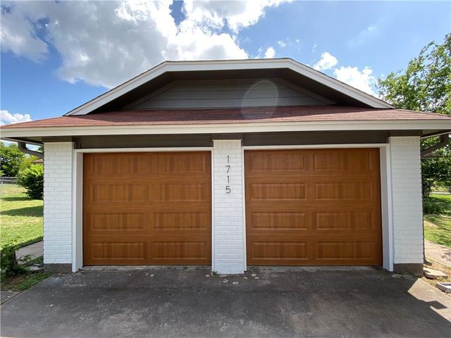 1715 Shadowview DR B, Austin, TX 78758