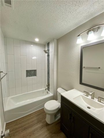 1715 Shadowview DR B, Austin, TX 78758