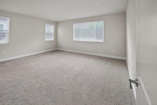 183 Michael Cox Ln, Tracy, CA 95377