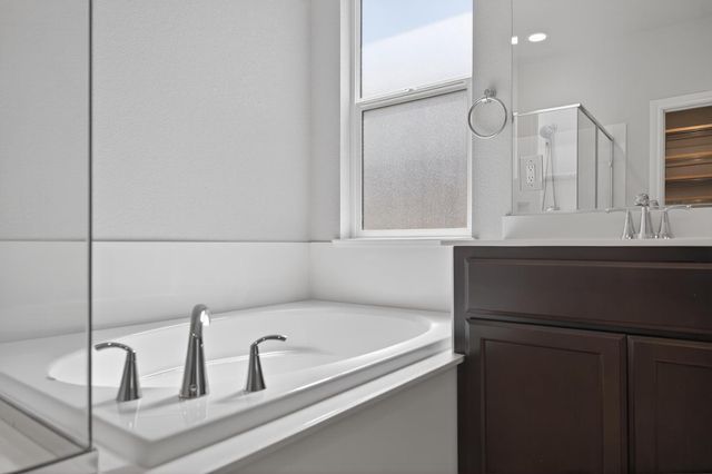 183 Michael Cox Ln, Tracy, CA 95377