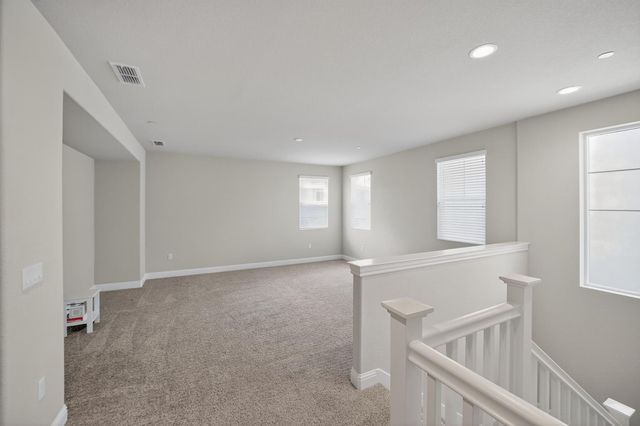 183 Michael Cox Ln, Tracy, CA 95377