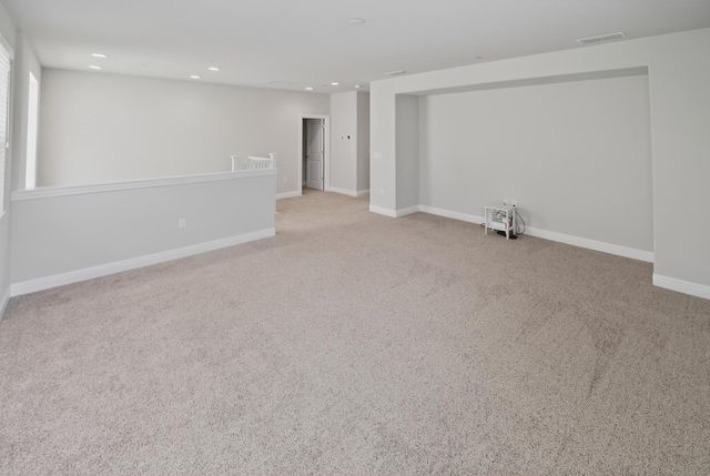 183 Michael Cox Ln, Tracy, CA 95377