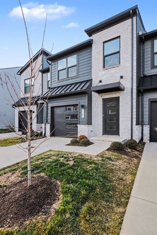 1145 Riverbrook Dr, Gallatin, TN 37066