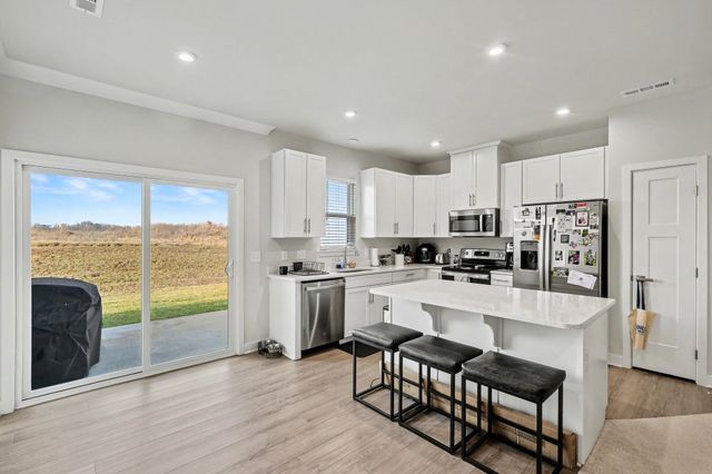 1145 Riverbrook Dr, Gallatin, TN 37066