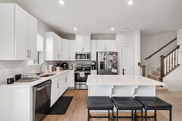 1145 Riverbrook Dr, Gallatin, TN 37066