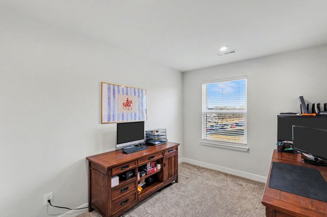 1145 Riverbrook Dr, Gallatin, TN 37066