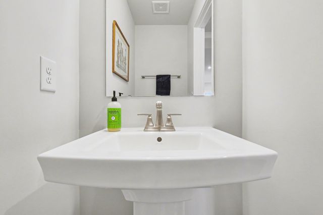 1145 Riverbrook Dr, Gallatin, TN 37066