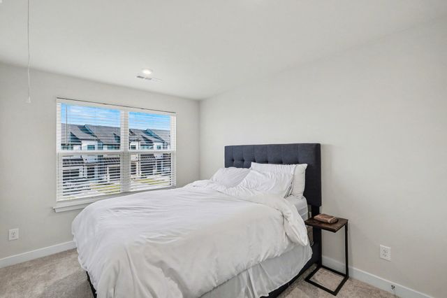 1145 Riverbrook Dr, Gallatin, TN 37066