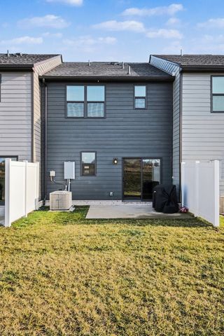 1145 Riverbrook Dr, Gallatin, TN 37066