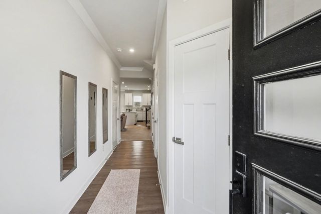 1145 Riverbrook Dr, Gallatin, TN 37066