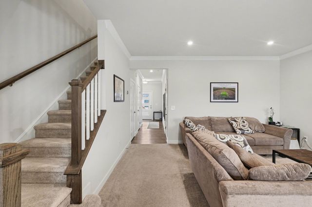 1145 Riverbrook Dr, Gallatin, TN 37066