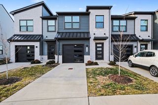 1145 Riverbrook Dr, Gallatin, TN 37066