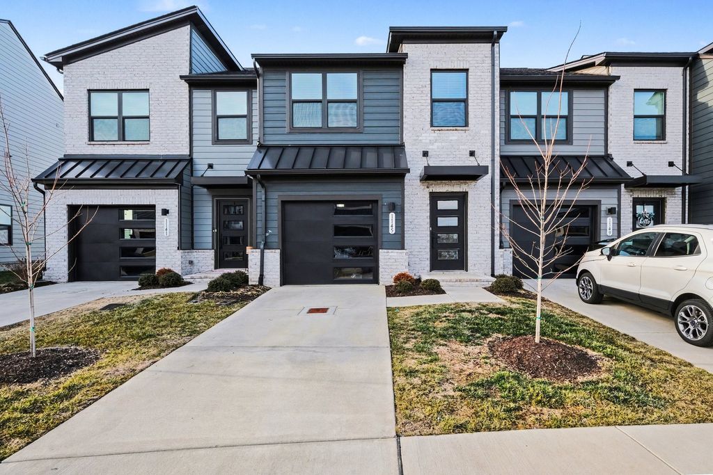 1145 Riverbrook Dr, Gallatin, TN 37066