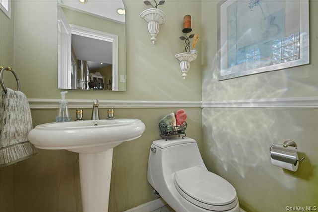 1356 Blue Spruce Lane, Wantagh, NY 11793