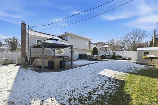 1356 Blue Spruce Lane, Wantagh, NY 11793